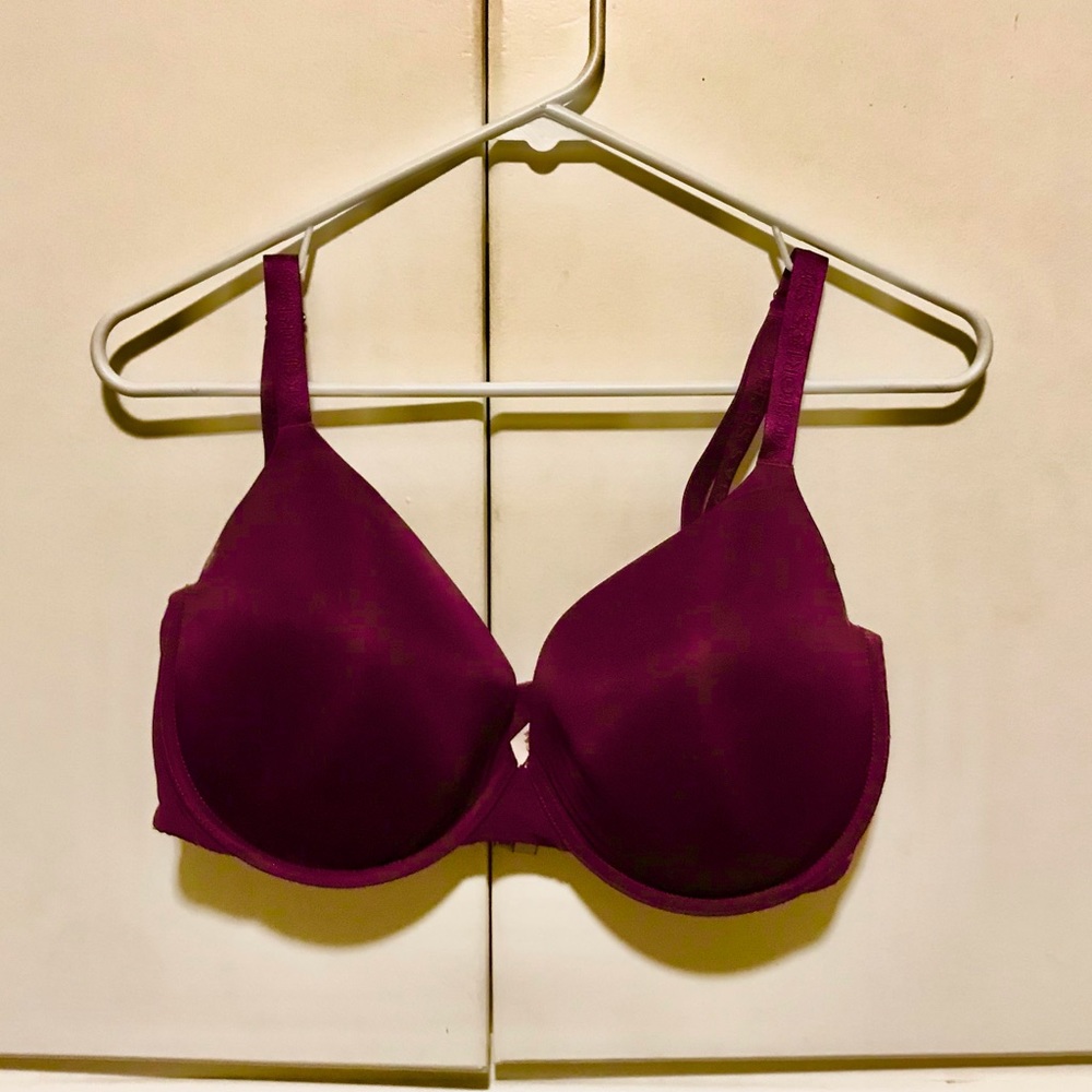 Victoria’s Secret T shirt bra